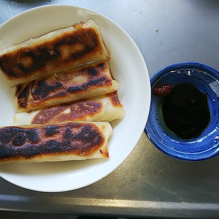 揚げずにヘルシー簡単 夕飯に焼き春巻き レシピ 作り方 By かも00 楽天レシピ 揚げずにヘルシー簡単 夕飯に焼き春巻き レシピ 作り方 By かも00 楽天レシピ